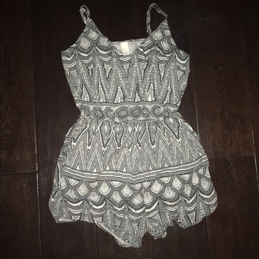 Black/White Romper